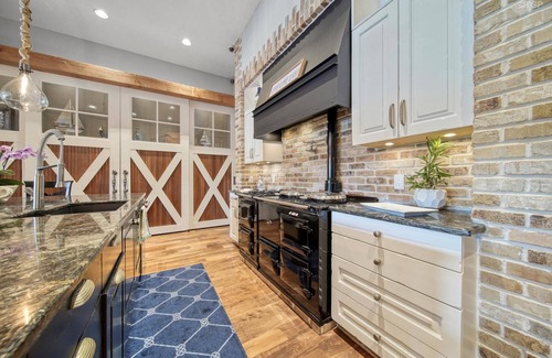 Saugatuck Villa | Waters Edge - Four Bedroom Villa, Sleeps 10