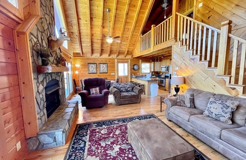 Jefferson Cabin | Waters Edge - Jefferson, NC