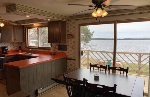 St Germain House | Waters Edge on Big Saint