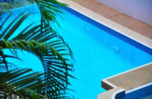 North Ward Hotel | Waters Edge The Strand