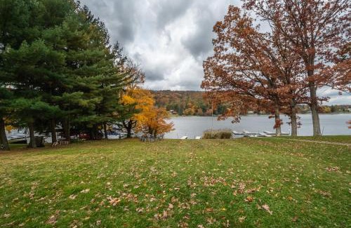 McHenry House | Waters Edge