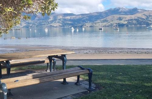 Akaroa Apartment | Waterscape Apartment