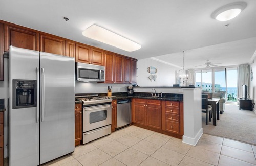 Fort Walton Beach Condo | Waterscape C601, Amazing Gulf View! 2K Beds, Xbox, Netflix, Beach Setup