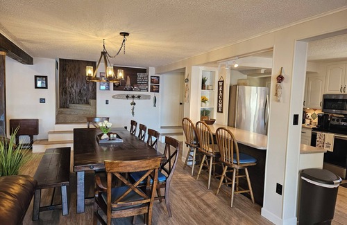 Telogia House | WatersEdge - Spacious 4-Bedroom 2-Bath Home on Lake Talquin Near Tallahassee