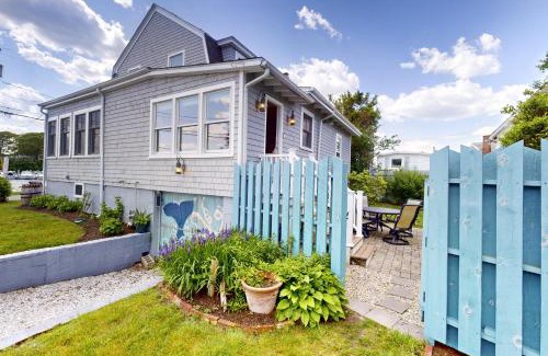 Buzzards Bay House | Waterside Beach House