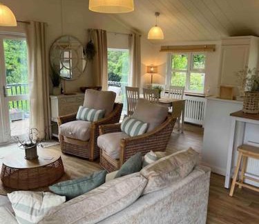 Weybourne Ski Chalet | Waterside Lodge, Weybourne, Holt