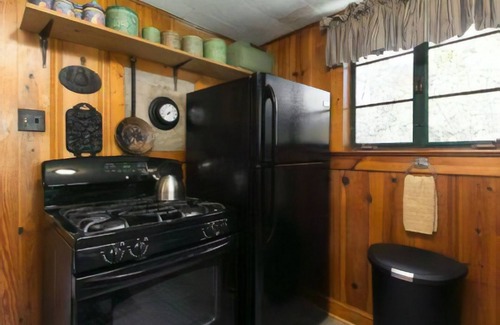 Canton Cabin | Waterstone Cottage - Escape to the Mountains!