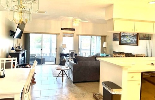 Crystal River Condo | Waterview comfortable condo with water access to the gulf and springs