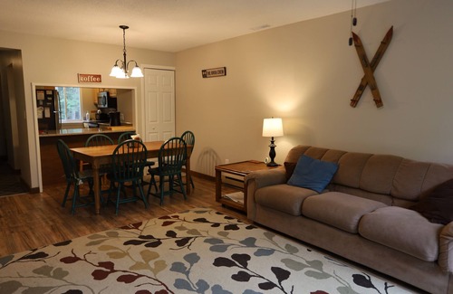 Waterville Valley Condo | Waterville Valley Vacation Rental Condo with shared pool (WHK127V)