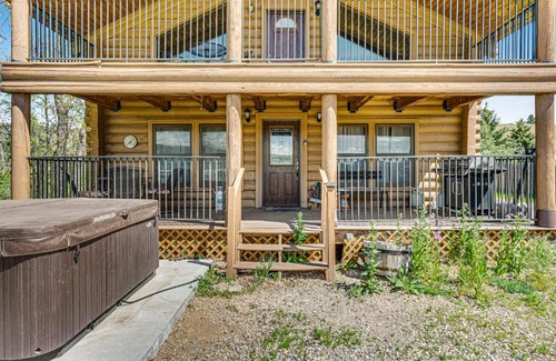 Sturgis House | Waterwheel Retreat