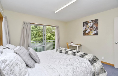 Akaroa House | Watson St - Peaceful Akaroa Retreat