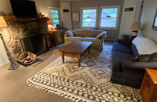 Wautoma Cottage | Wautoma lakefront cottage 3 bd/3 ba, 10 mins from ski hill