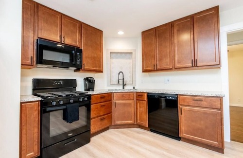 Wauwatosa Apartment | Wauwatosa Duplex in Perfect Location