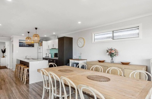 Goolwa Beach House | Wave Riders in Goolwa Beach