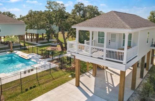 Waveland House | Waveland Beach Cottage 213