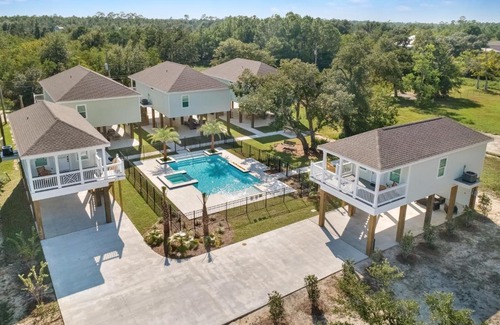 Waveland House | Waveland Beach Cottage 213