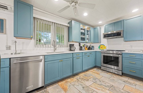 Colington House | Waveney Cottage in Point Harbor Soundfront 2 Bedroom Home w/Private Pier