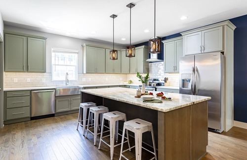 Woodland in Waverly Apartment | Waverly by AvantStay | Nashville-Inspired Townhome w/Luxury Kitchen, Pool Table