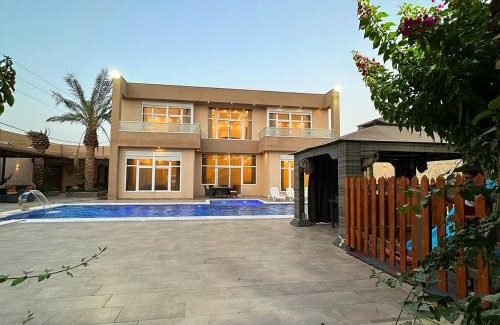 Al Rama Ski Chalet | Waves Chalet