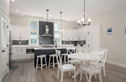 Kill Devil Hills House | Waves: Newly Built Semi-Oceanfront Townhome, Close to Beach!