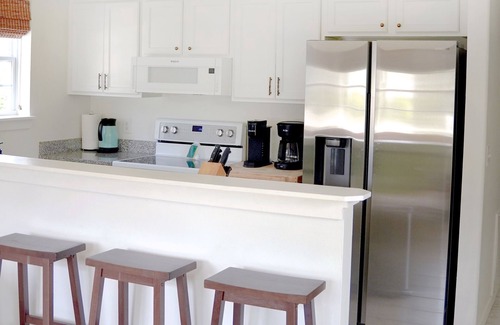 Dune Allen Beach House | Waves&Wakes Lakeside townhouse close to the beaches of 30A downstairs