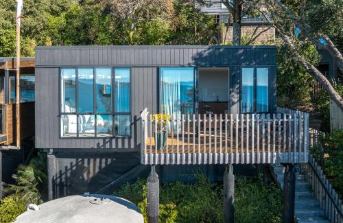 Onetangi House | Wavesong - Stay Waiheke