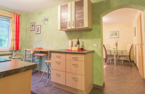 Waxweiler Apartment | Waxweiler Riverside Retreat