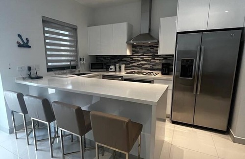 Opal Apartment | Waykiri Unit A-05 Luxurious New Apartment, Noord