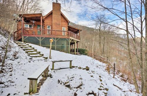 Settlers Ridge House | Waynesville Escape - Mtn Cabin Above the Clouds!