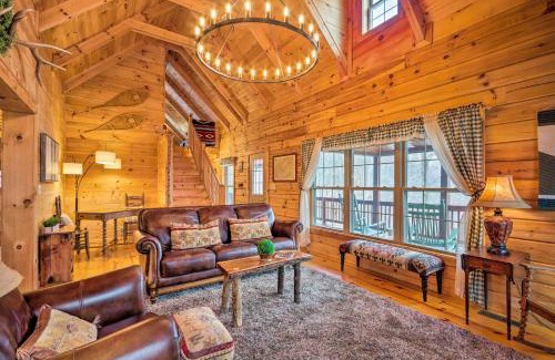 Settlers Ridge House | Waynesville Escape - Mtn Cabin Above the Clouds!