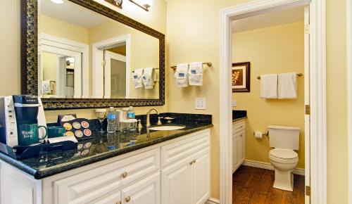 Golden Rectangle Hotel | Wayside Inn