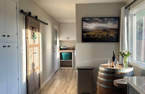 Springfield House | Wayside Retreat, mins to UofO, Hayward Field, Autzen, w game room, BBQ, firepit
