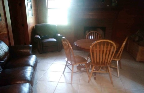 Albany Cabin | WE ARE READY FOR YOU! BOOK NOW FOR SUMMER 2020