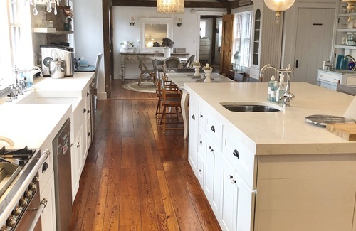 Tom Nevers House | We love INQUIRIES Spacious, nice charming, cozy and full of desirable amenities