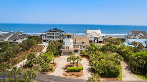 Debordieu Colony House | We Shell Sea home by Peace Vacations