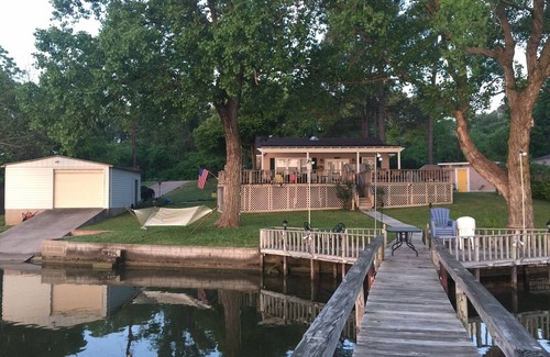 Weatherford House | Weatherford Lakefront Retreat