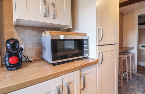 Heptonstall House | WEAVER'S VIEW, pet friendly, character holiday cottage in Heptonstall
