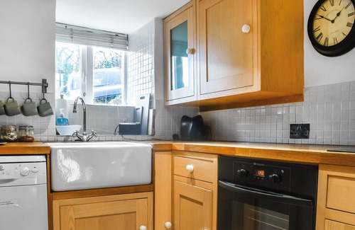 Haworth Cottage | Weavers Cottage is a two bedroom property accommodating up to five guests.