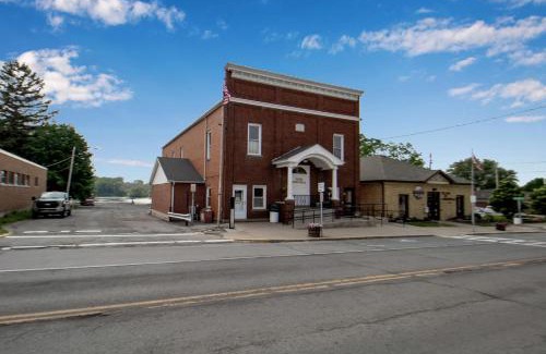 Lyndonville Hotel | Webber Hotel