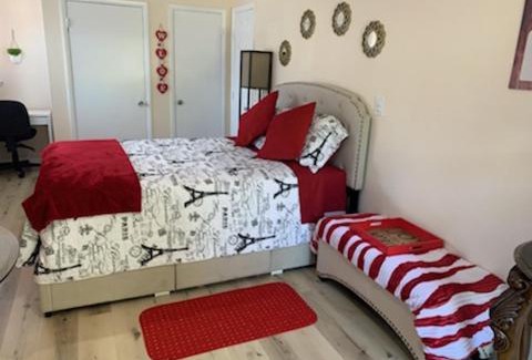 Lake Magdalene Apartment | Weekend Cozy and Peaceful Stay Apt A