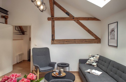 Sofia City Center Apartment | Weekend Escape (FREE PARKING), Weekend Escape by Ruby Red House