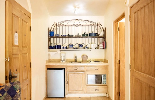 Colonia El Progreso Apartment | Weekend Warrior Space * Resort Studio Suite