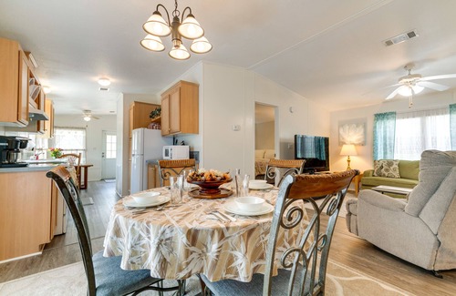 Brooksville House | Weeki Wachee Vacation Rental ~ 13 Mi to the Ocean!