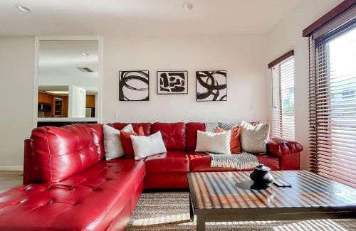 Park West Apartment | *WEHO/Beverly Hills* Luxury 2BD/2.5BA + Balconies