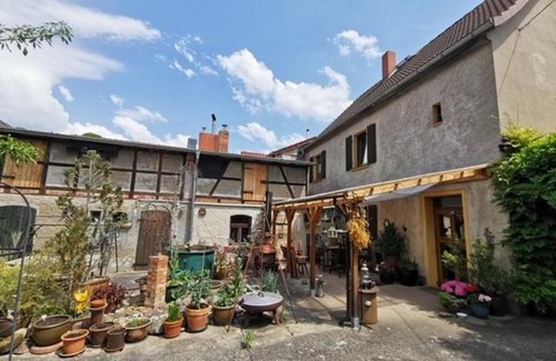Naumburg Apartment | Weinberghaus von Annett und Peterle