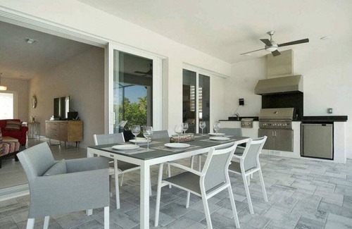 Fort Myers Villa | Weiss Comfortable holiday residence