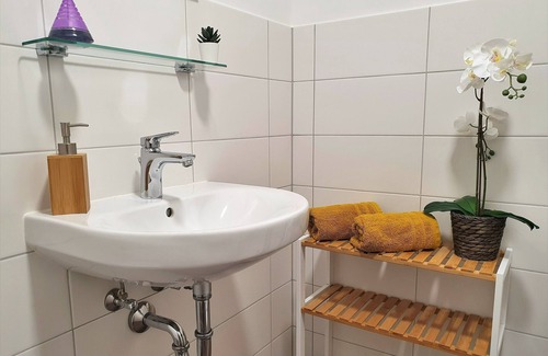 Brandenburg an der Havel Apartment | Welcome to HOGULU - House 1, Apartment 8 in Brandenburg an der Havel!