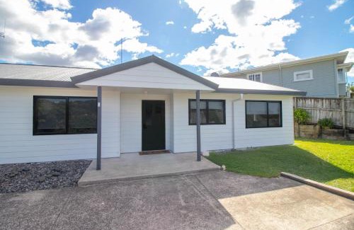 Welcome Bay House | Welcome Bay Heights