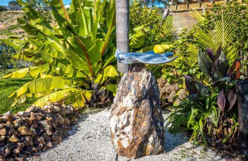 Surfdale House | Welcome Cottage - Stay Waiheke