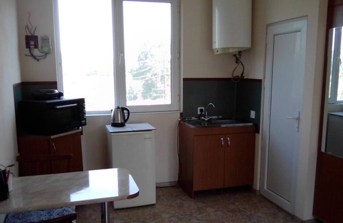Rustavi Apartment | Welcome digital nomads, universal space with studio living accommodations.